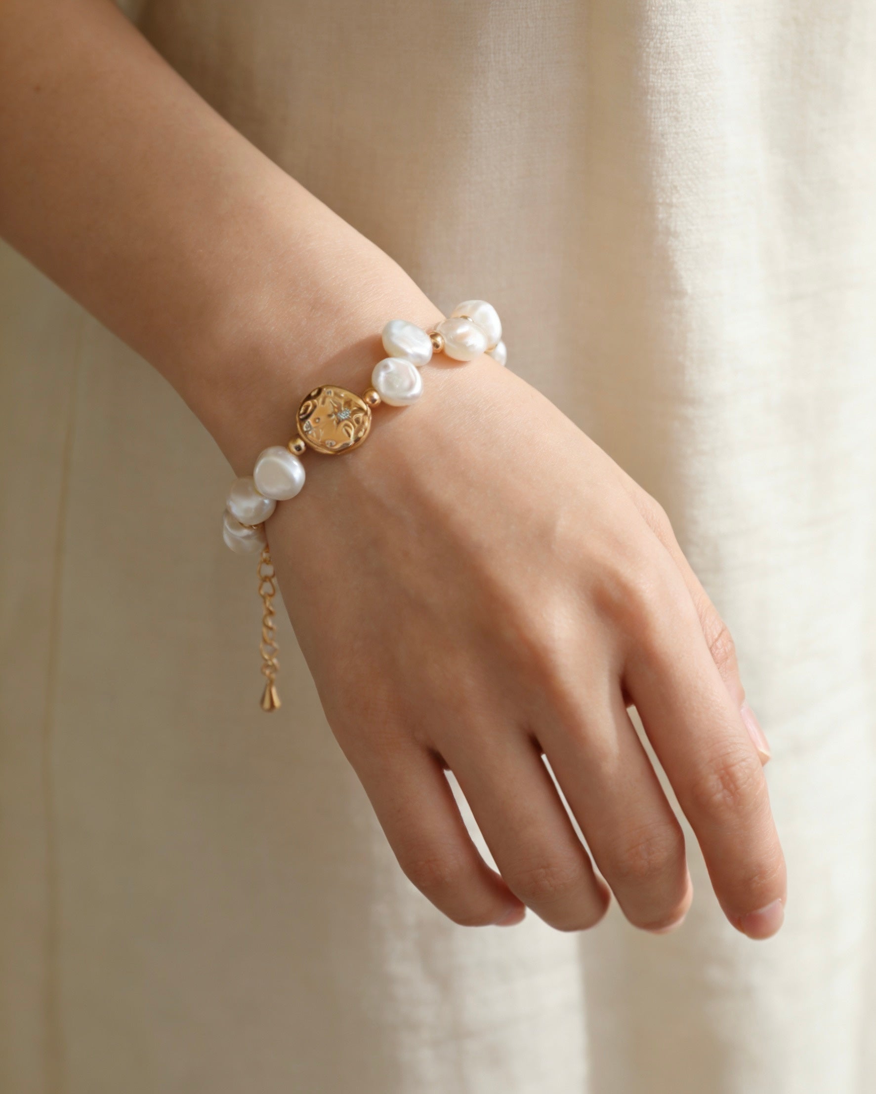 Baroque Pearl Bracelet | 925 Sterling Silver with 18K Gold Plating
