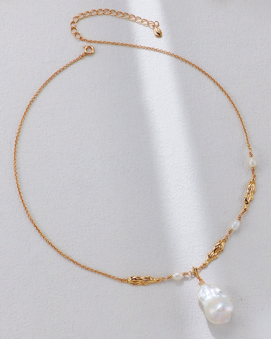 Baroque Pearl & Twisted Chain Necklace | 925 Sterling Silver