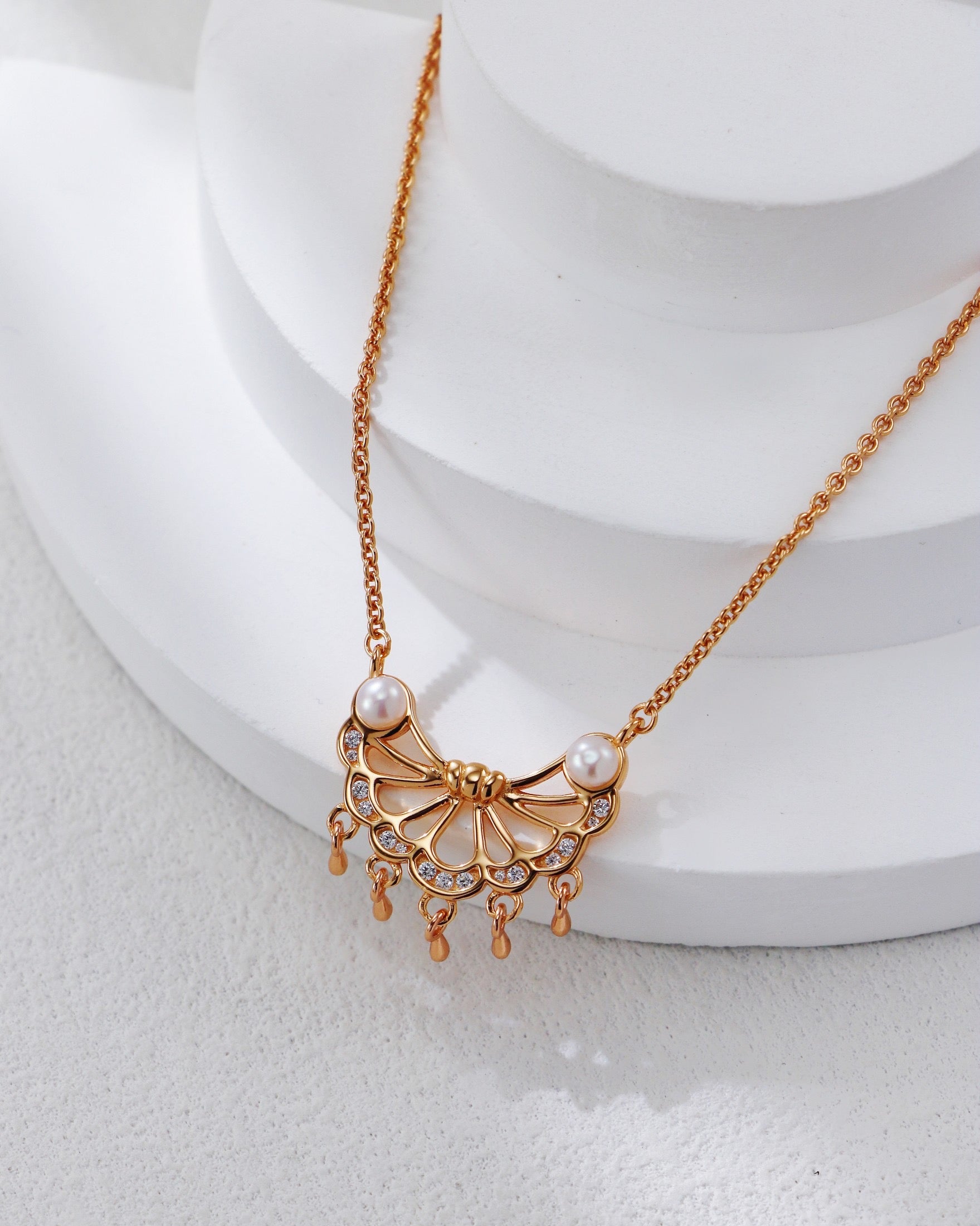 Feather of Light Pearl Necklace | 925 Sterling Silver